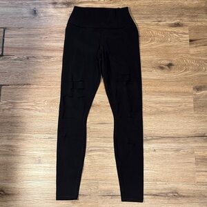 ALO Black High-Waisted Ripped Warrior Leggings Size S